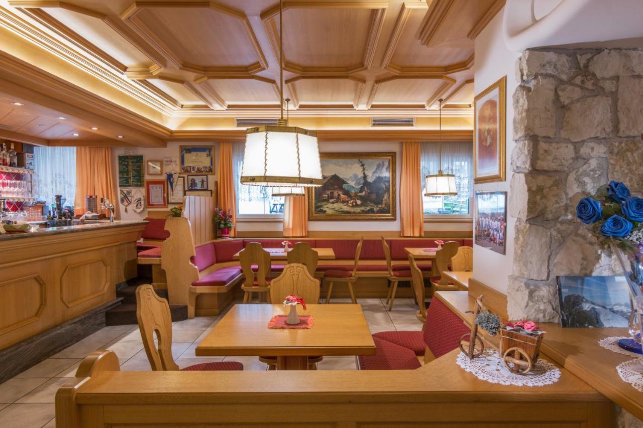 Hotel Ramon Campitello di Fassa Luaran gambar