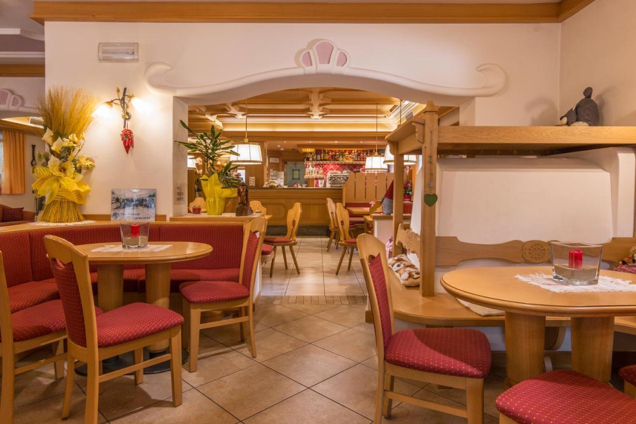 Hotel Ramon Campitello di Fassa Luaran gambar