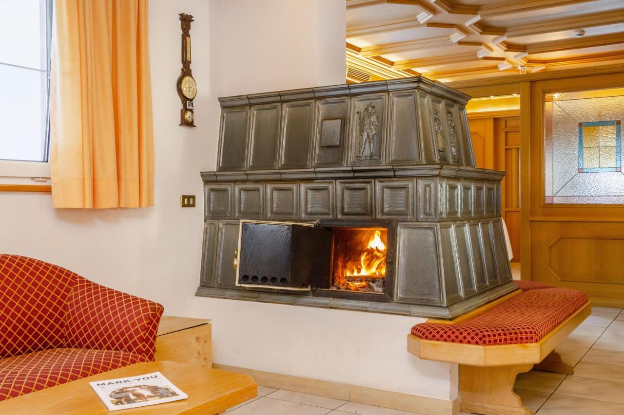 Hotel Ramon Campitello di Fassa Luaran gambar