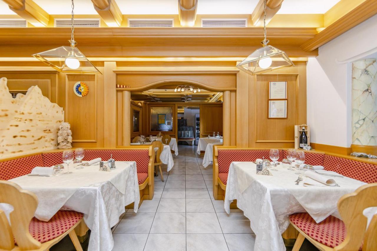 Hotel Ramon Campitello di Fassa Luaran gambar