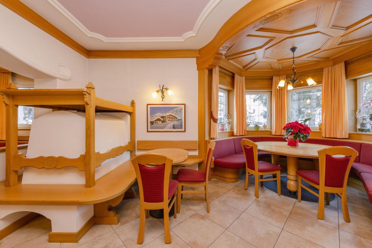 Hotel Ramon Campitello di Fassa Luaran gambar