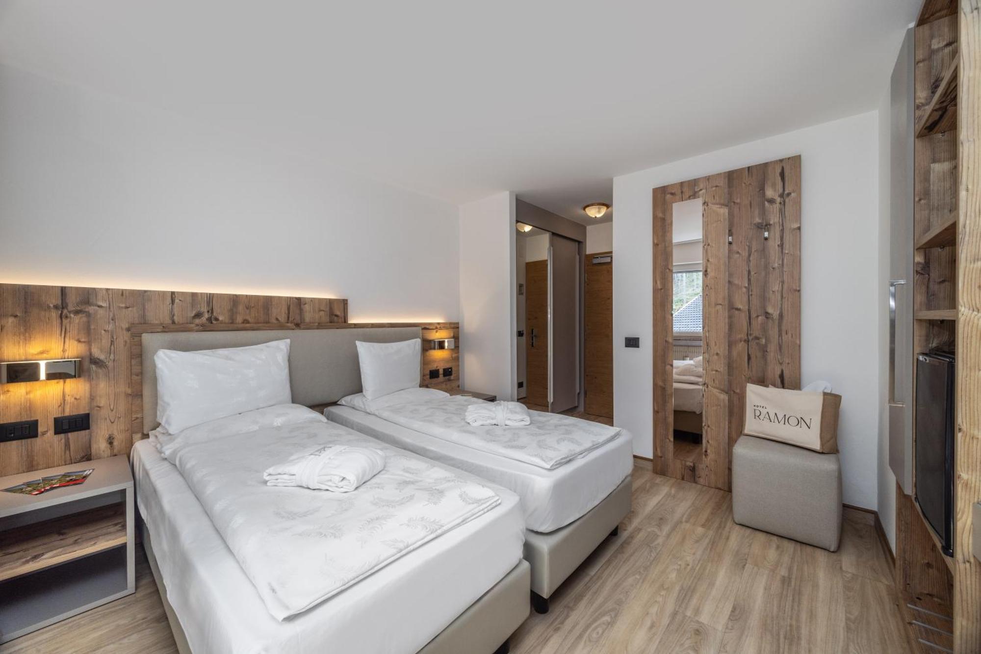 Hotel Ramon Campitello di Fassa Luaran gambar