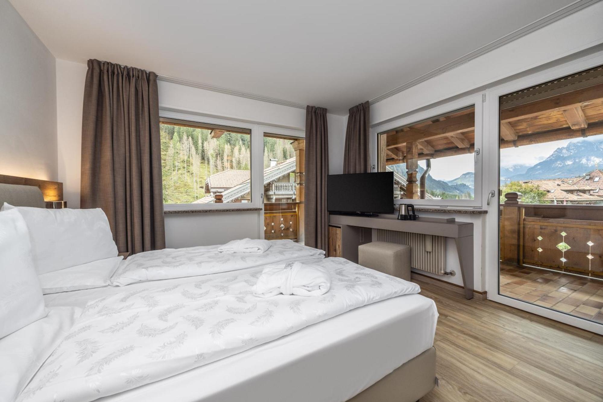 Hotel Ramon Campitello di Fassa Luaran gambar