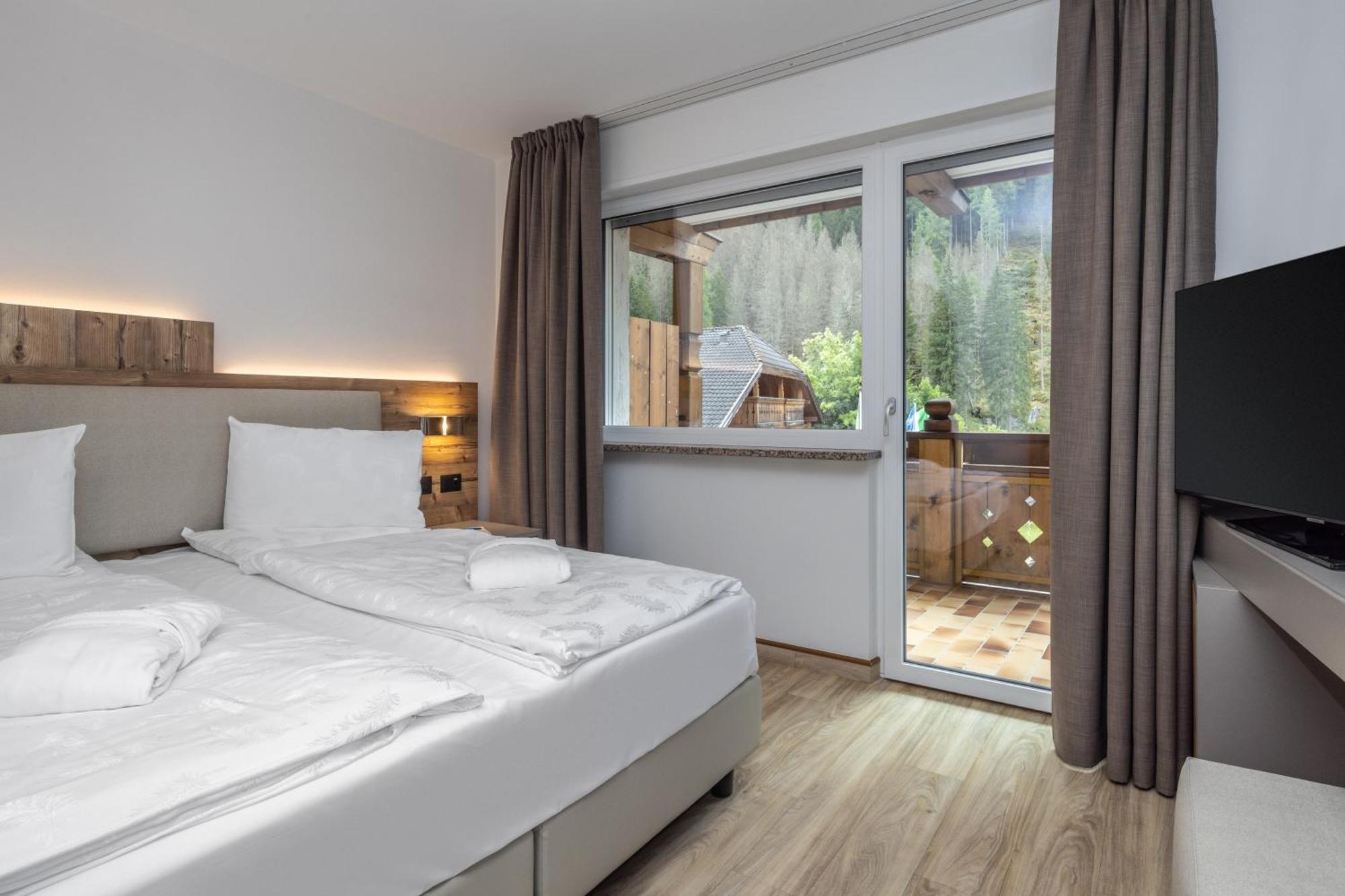 Hotel Ramon Campitello di Fassa Luaran gambar