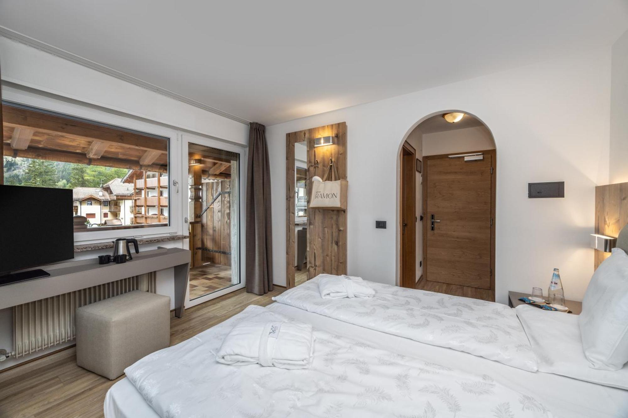 Hotel Ramon Campitello di Fassa Luaran gambar