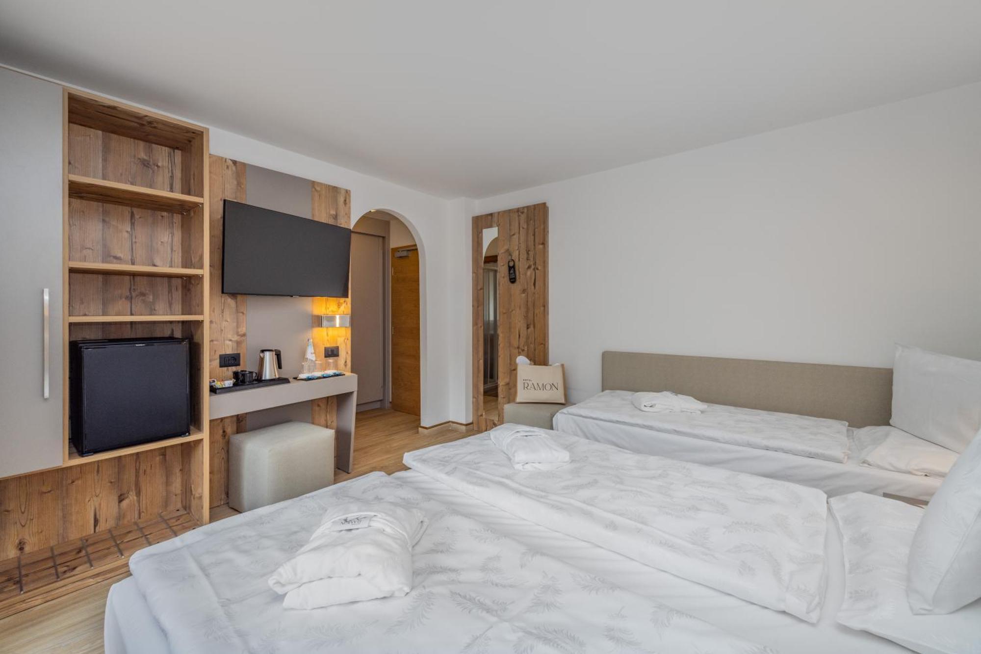 Hotel Ramon Campitello di Fassa Luaran gambar