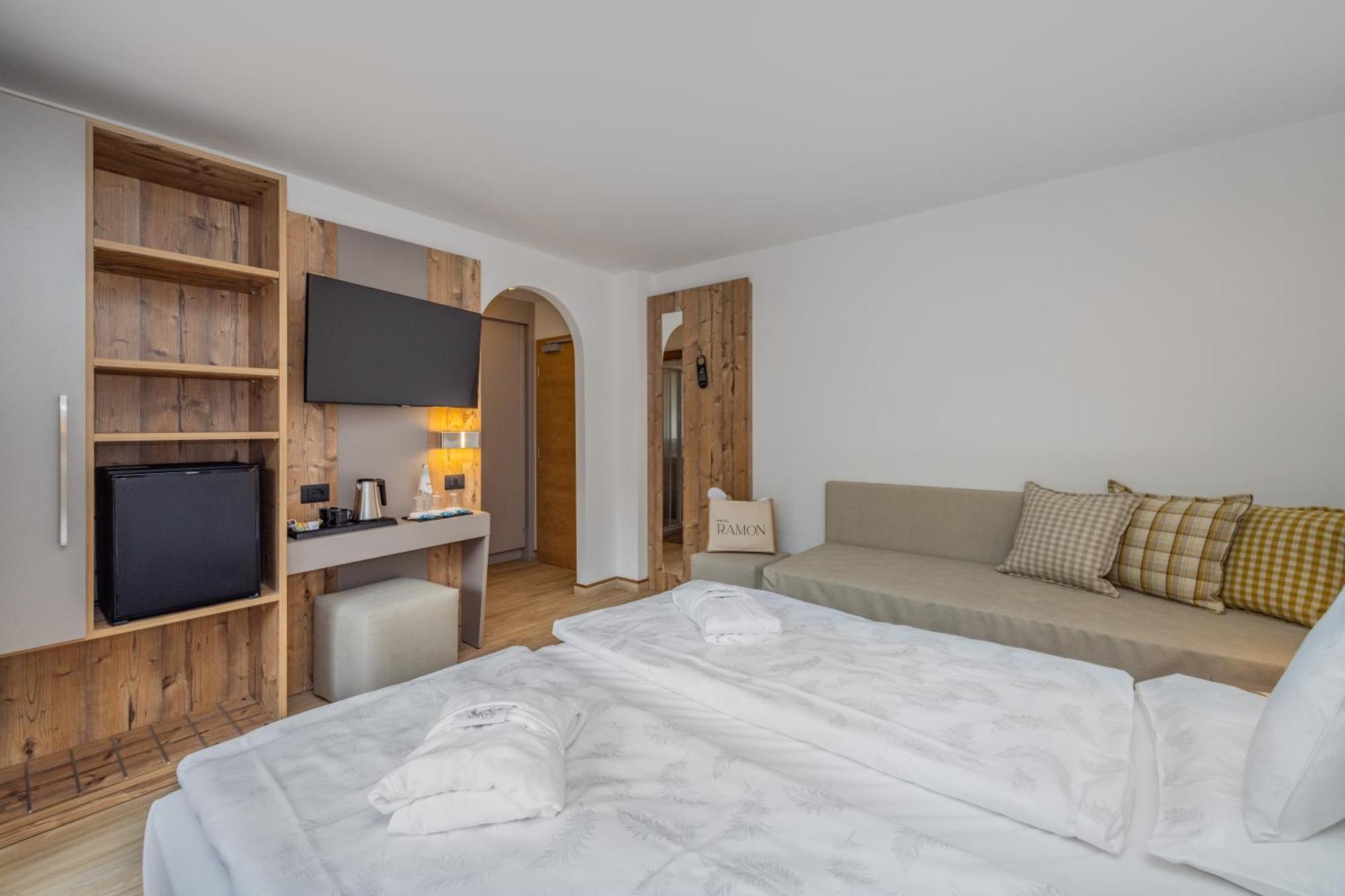 Hotel Ramon Campitello di Fassa Luaran gambar